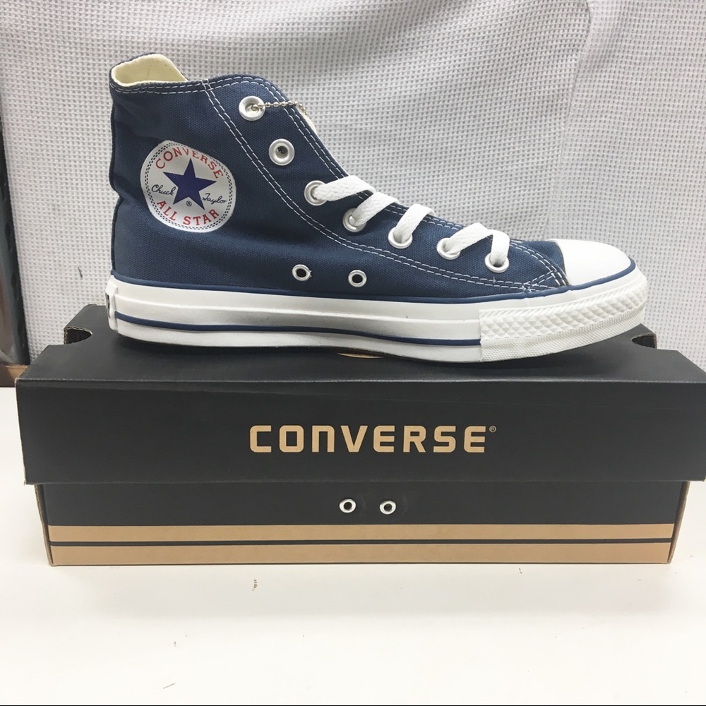 Women’s high top navy converse